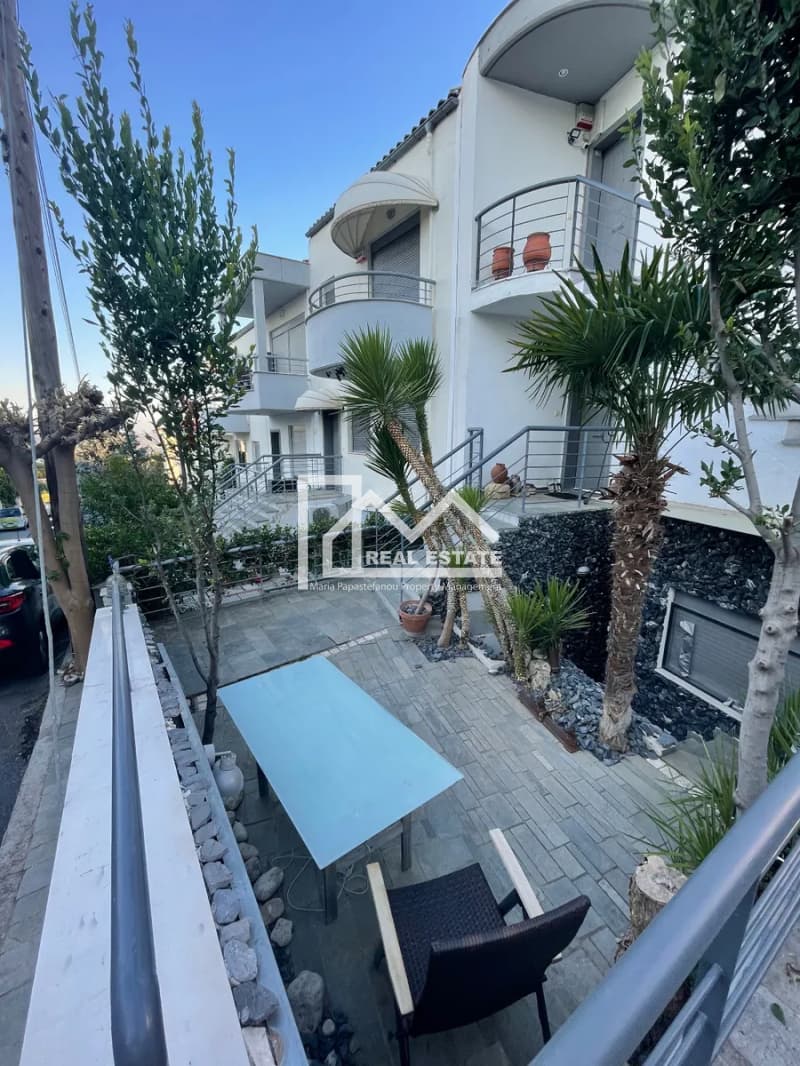 Apartment in Center, Panorama — Photo 4 of 10
