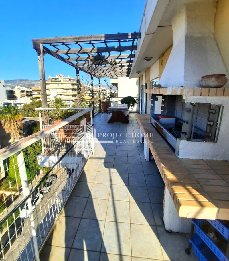 Apartment in Panagitsa, Palaio Faliro — Photo 1 of 13