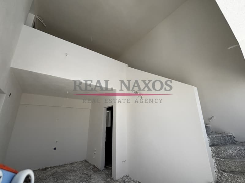 House in Maragkas, Naxos — Photo 5 of 17