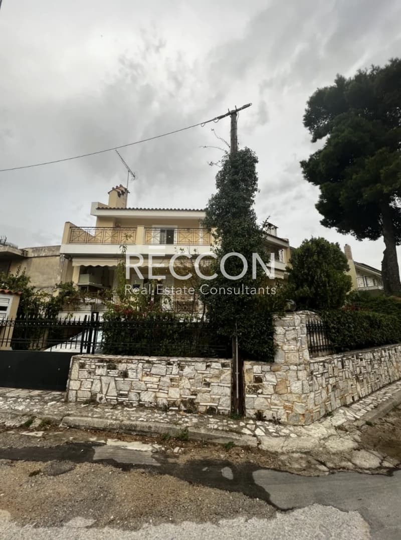 House in Center, Agios Stefanos — Photo 1 of 23
