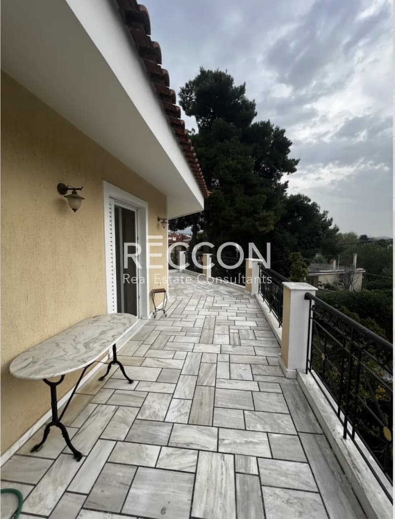 House in Center, Agios Stefanos — Photo 4 of 23