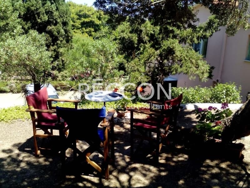 Μονοκατοικία στην Ερμούπολη, Σύρος — Φωτογραφία 6 από 24