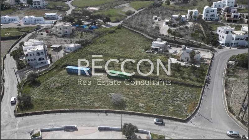 Building Plot in Kamari, Santorini — Photo 1 of 3