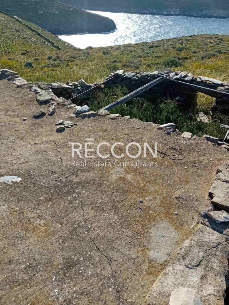 Οικόπεδο στην Μονή Ταξιαρχών, Σέριφος — Φωτογραφία 9 από 17