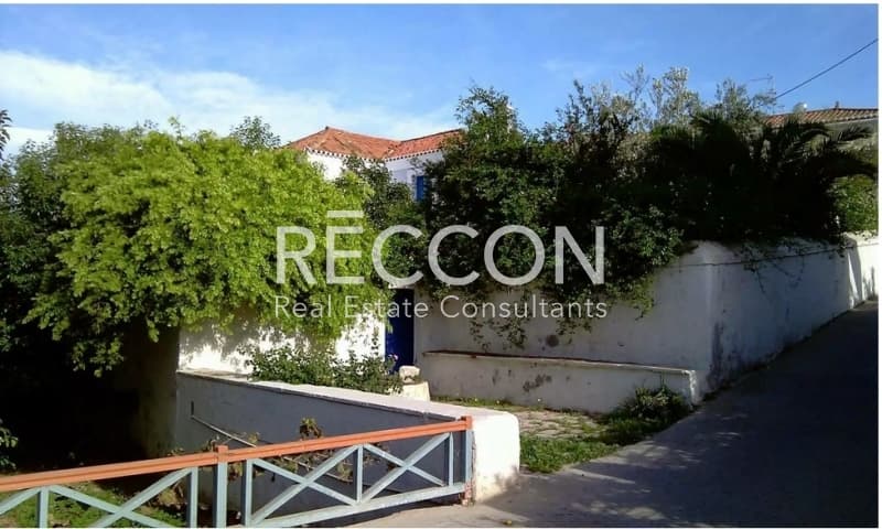 House in Kouzounos, Spetses — Photo 9 of 25