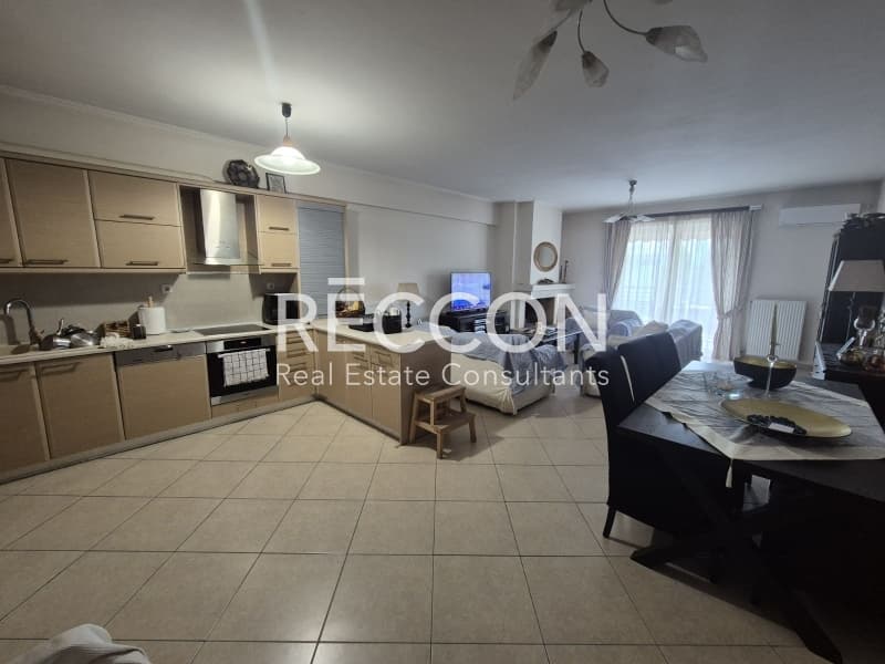 Apartment in Eirini, Nea Ionia — Photo 1 of 14