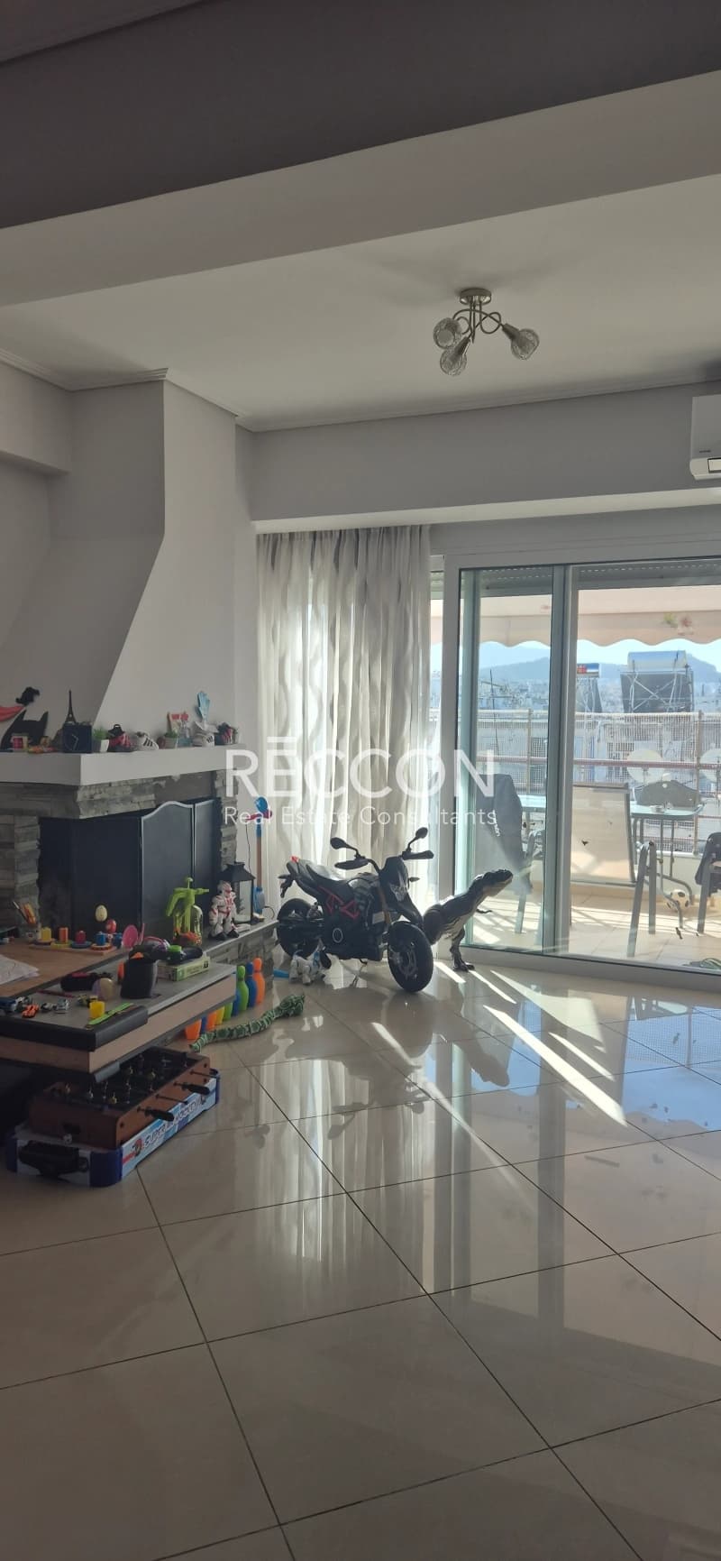 Apartment in Osios Loukas, Patisia — Photo 6 of 17