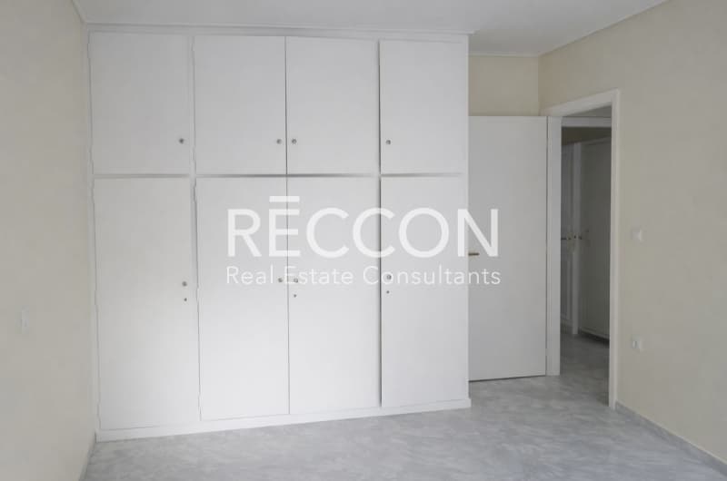 Apartment in Agia Paraskevi, Nea Smyrni — Photo 7 of 11
