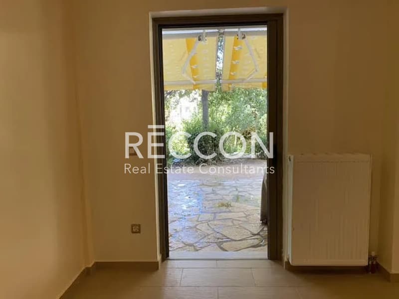 Apartment in Ano Melissia, Melissia — Photo 1 of 16