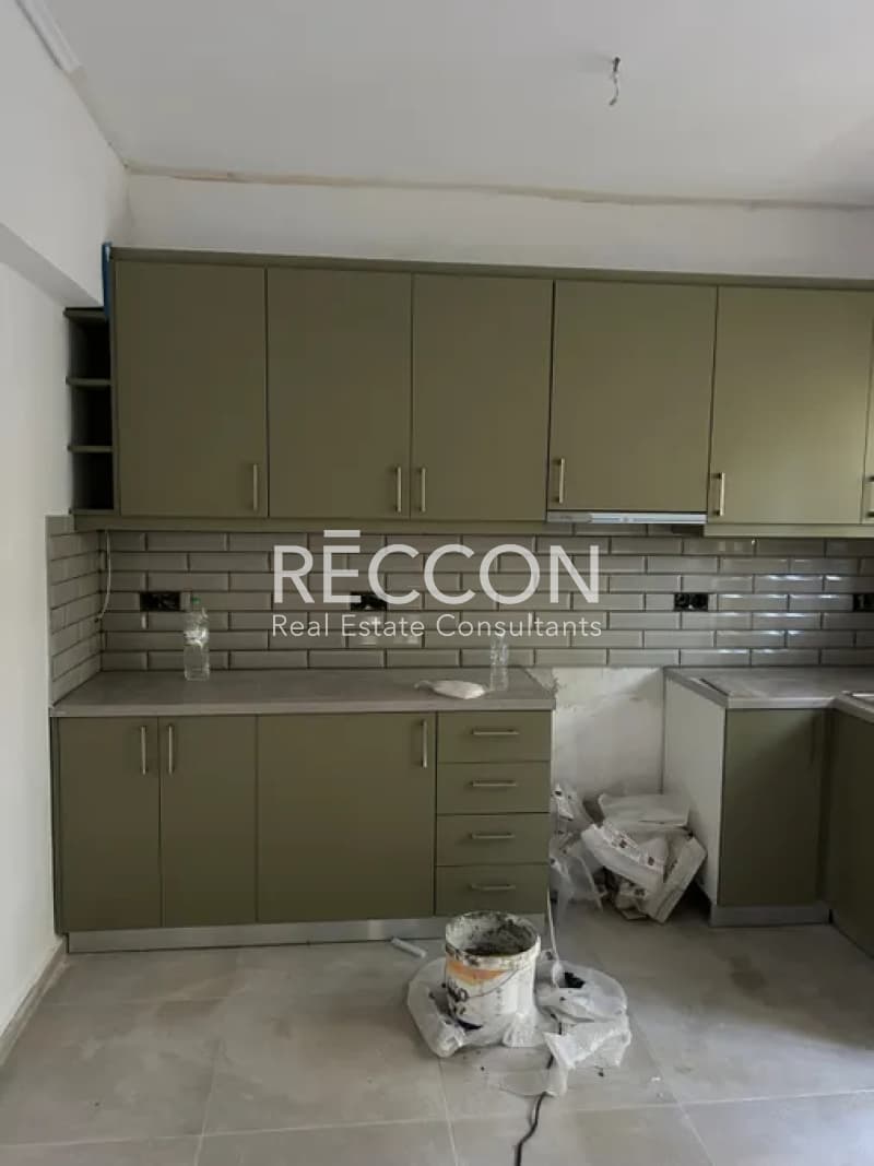 Apartment in Kato Kifisia, Kifisia — Photo 10 of 12