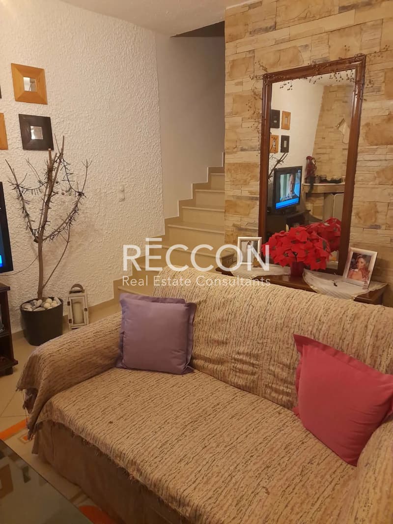 House in Ano Sourmena, Argyroupoli — Photo 1 of 8