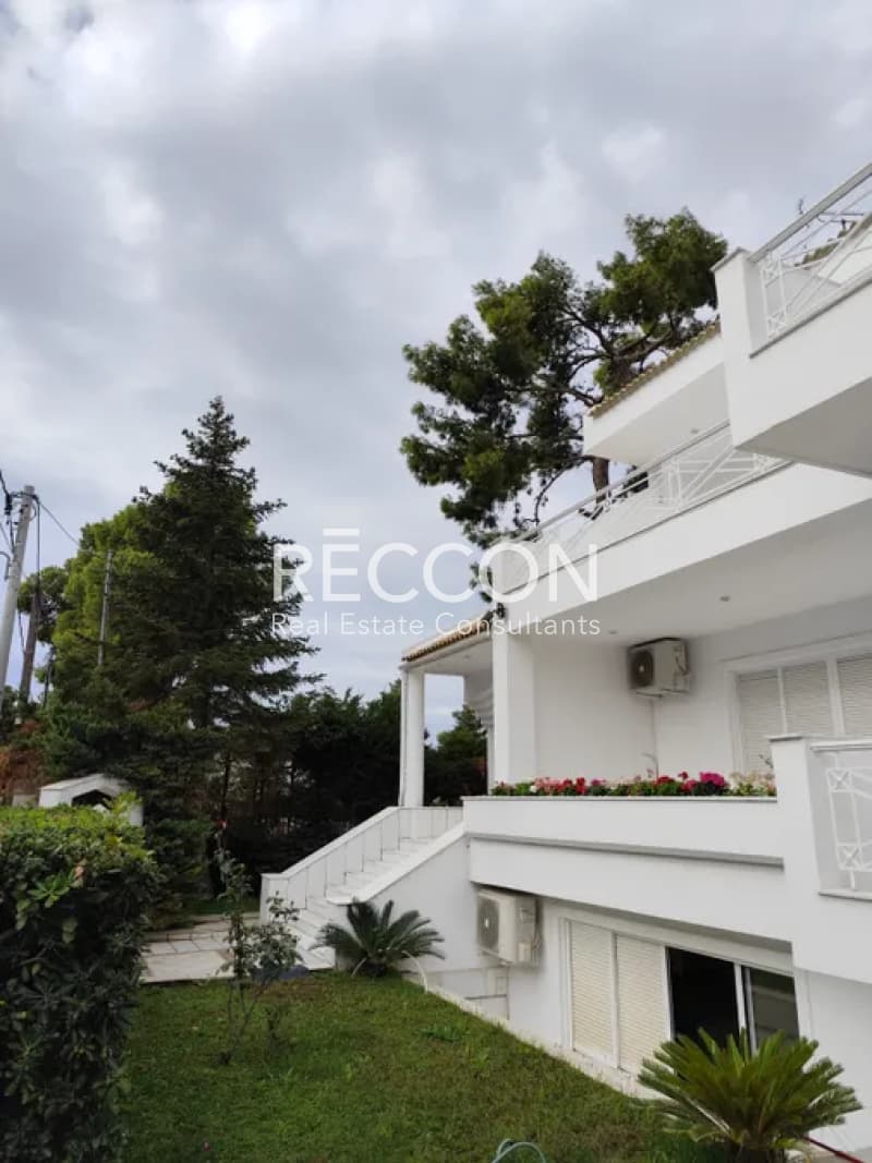 House in Politeia, Nea Erithraia — Photo 1 of 24