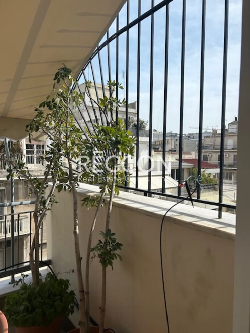 Apartment in Platia Kanigos, Exarchia - Neapoli — Photo 9 of 13