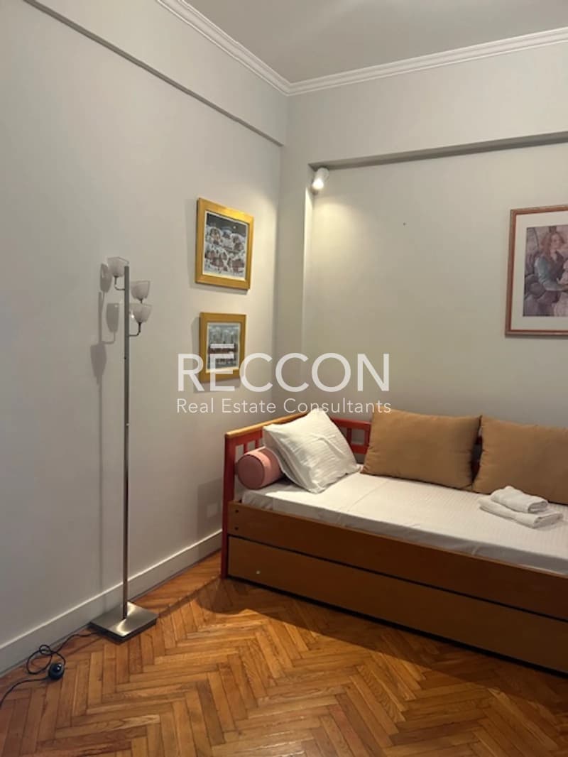 Apartment in Platia Kanigos, Exarchia - Neapoli — Photo 8 of 13