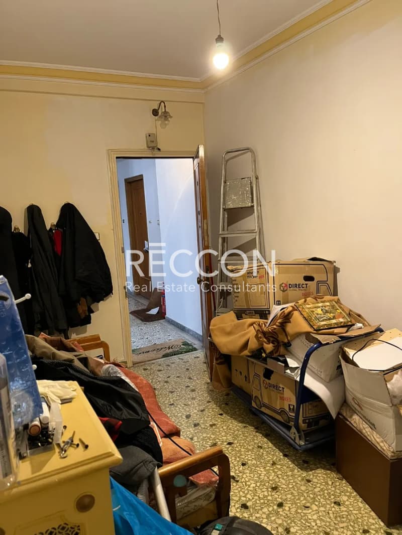 Apartment in Politechneio, Exarchia - Neapoli — Photo 1 of 23