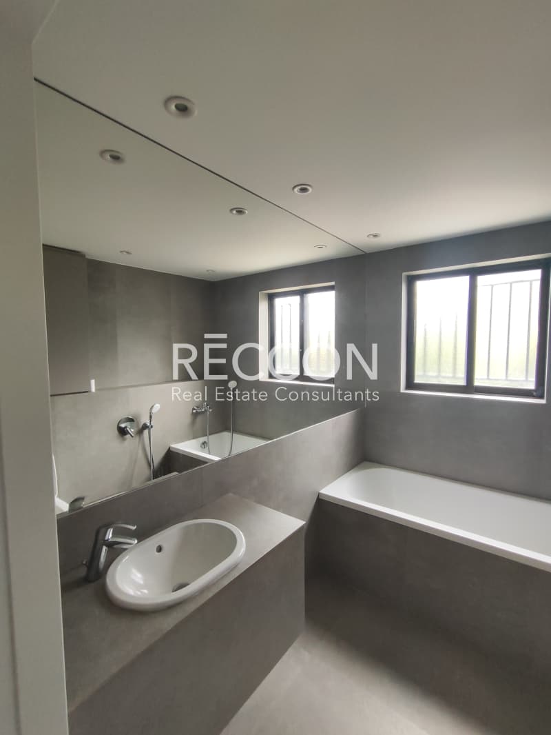 Apartment in Center, Vouliagmeni — Photo 14 of 20