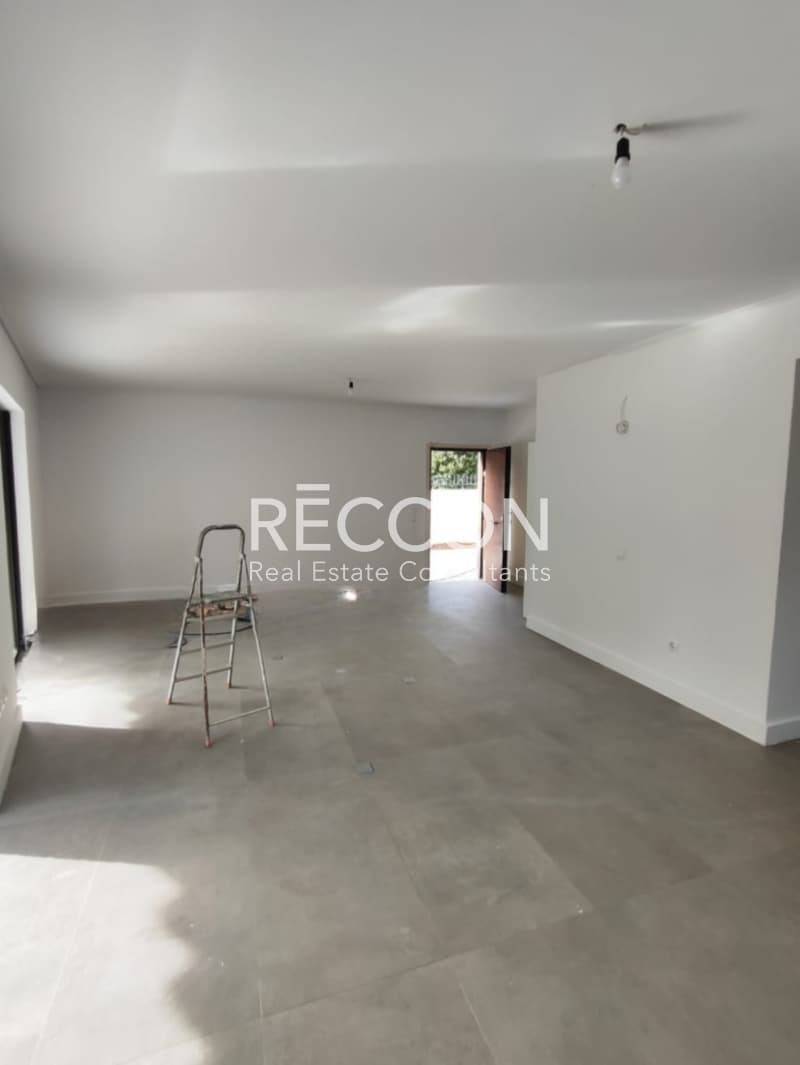 Apartment in Center, Vouliagmeni — Photo 9 of 20