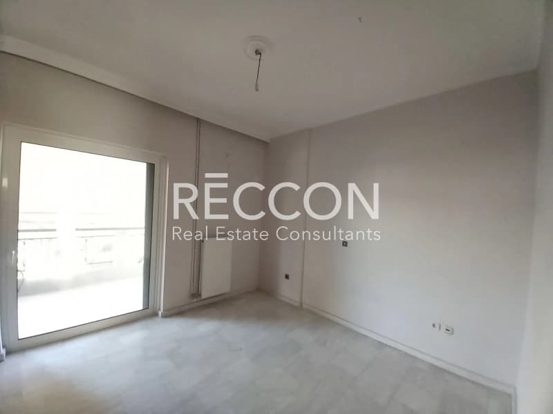 Apartment in Ampelakia, Alimos — Photo 17 of 23