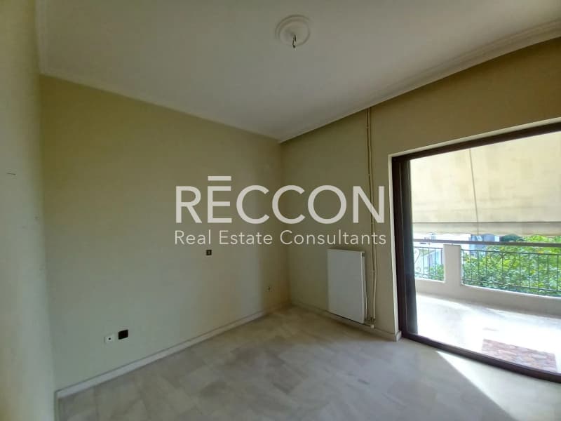 Apartment in Ampelakia, Alimos — Photo 16 of 23