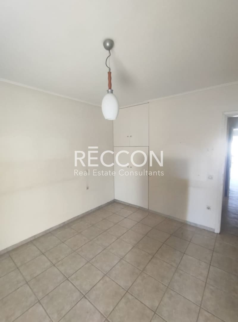Apartment in Ampelakia, Alimos — Photo 8 of 19