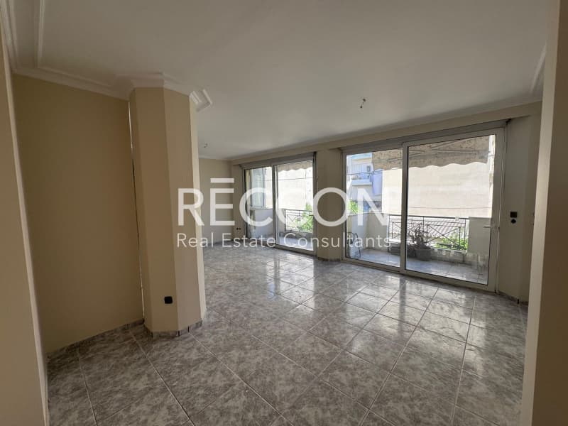 Apartment in Metamorfosi Virona, Vironas — Photo 2 of 30