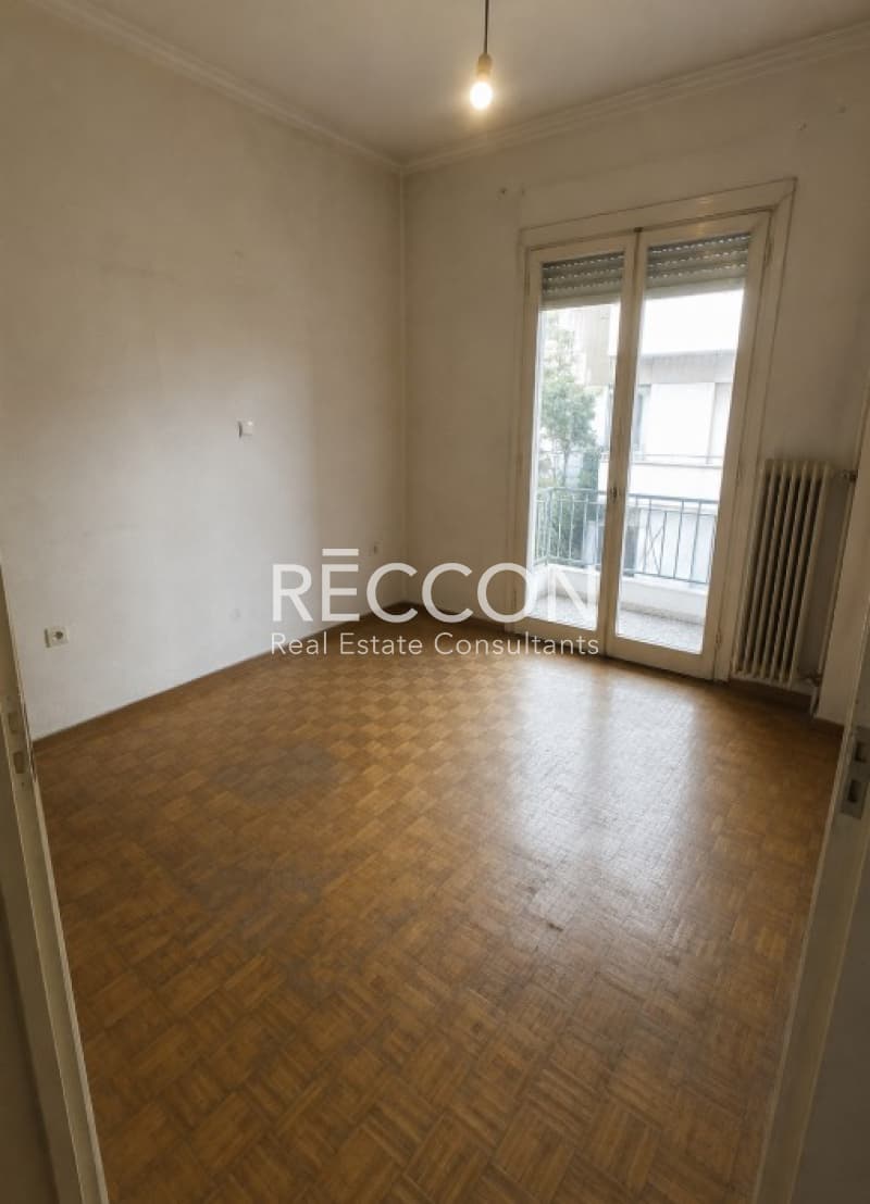 Apartment in Plateia Koliatsou, Patision - Acharnon — Photo 4 of 6
