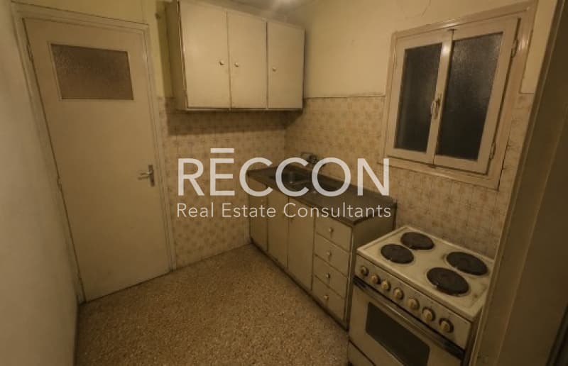 Apartment in Plateia Koliatsou, Patision - Acharnon — Photo 2 of 6