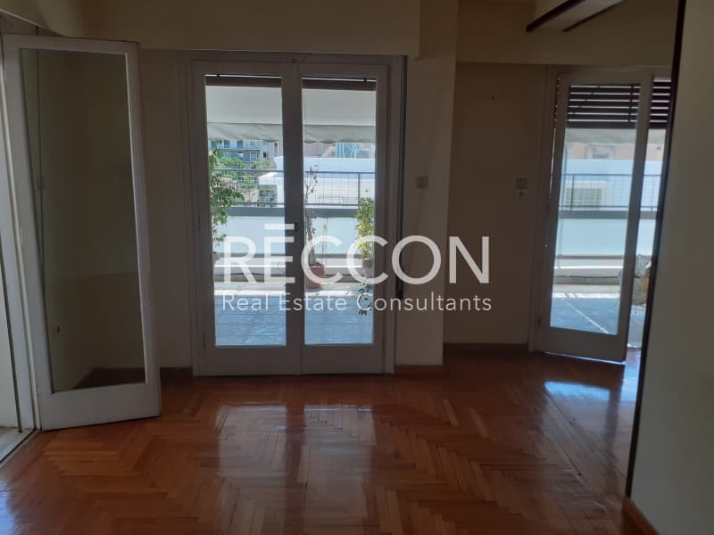 Apartment in Exarcheia, Exarchia - Neapoli — Photo 2 of 24