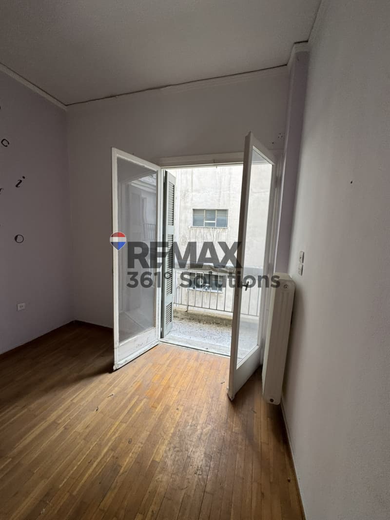Apartment in Freattida, Piraeus — Photo 3 of 12