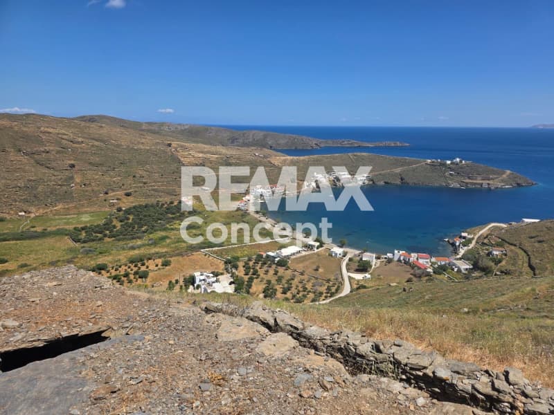 Parcel in Main town - Chora, Kythnos — Photo 7 of 9
