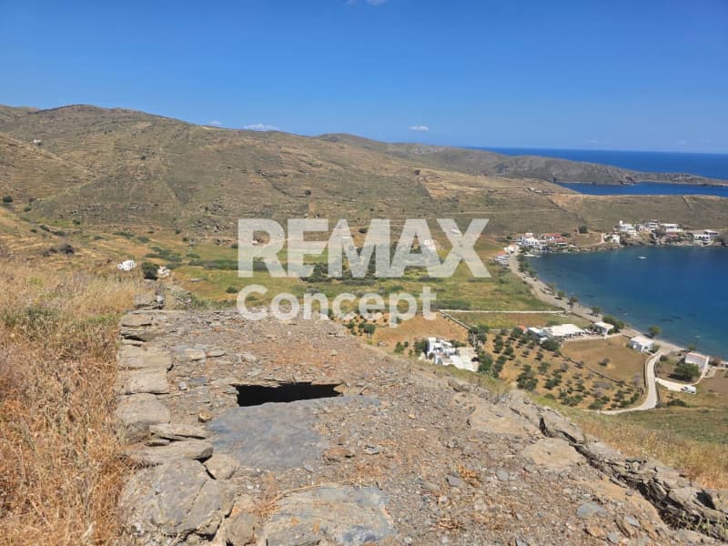 Parcel in Main town - Chora, Kythnos — Photo 5 of 9