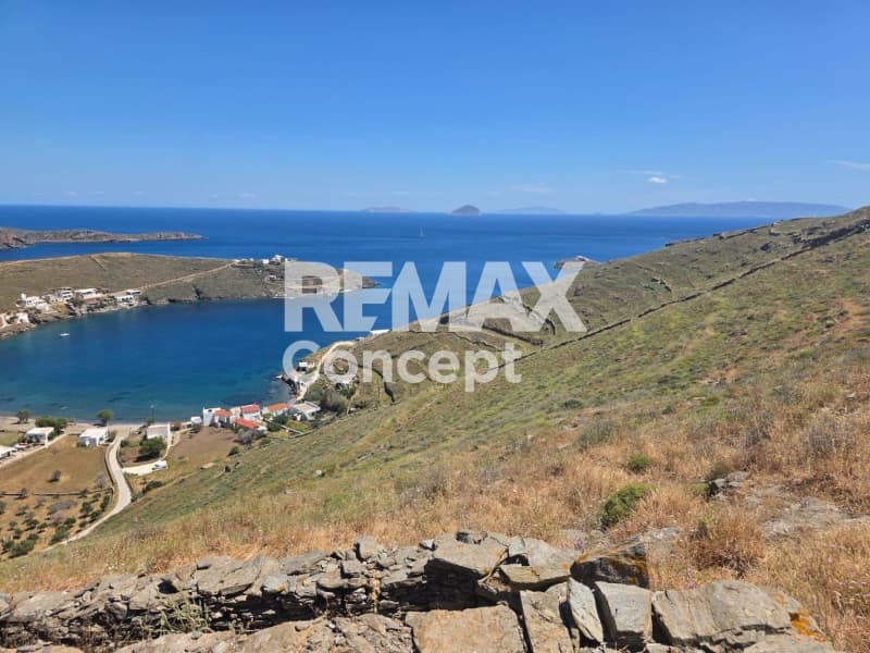 Parcel in Main town - Chora, Kythnos — Photo 6 of 9