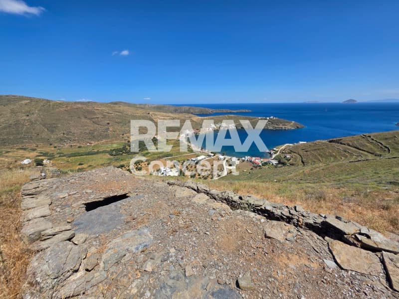 Parcel in Main town - Chora, Kythnos — Photo 9 of 9