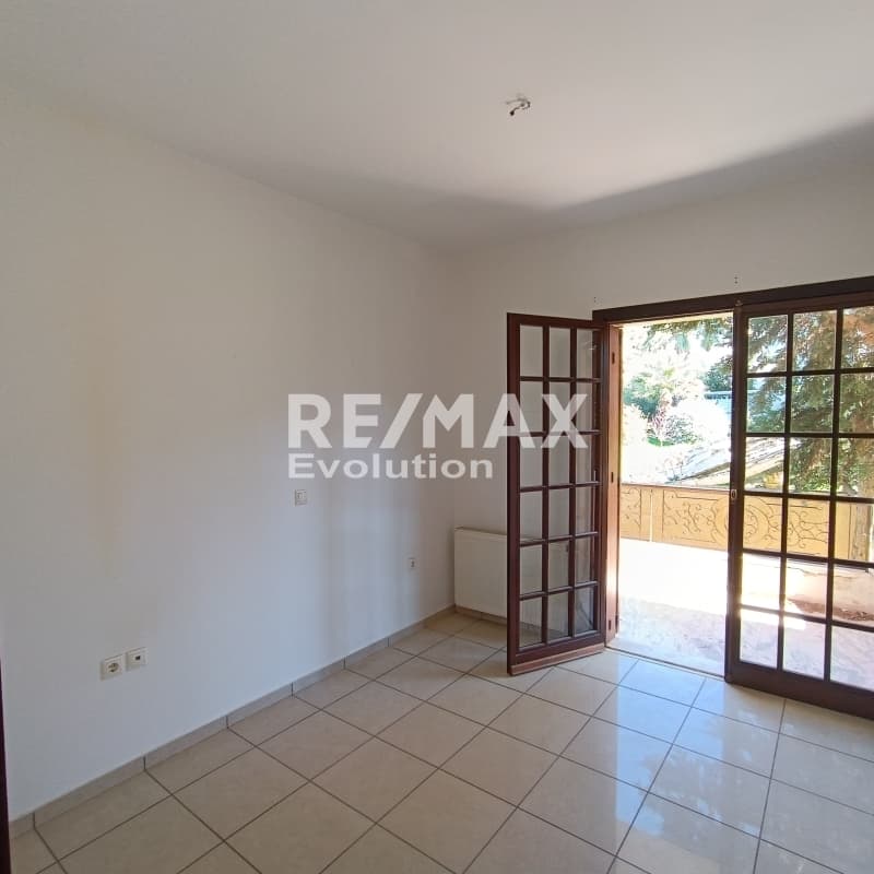 Apartment in Saronida, Saronida — Photo 3 of 17
