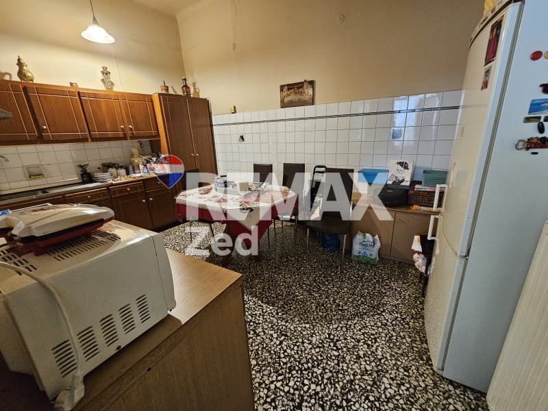 Μονοκατοικία στην Νεκροταφείο, Νίκαια — Φωτογραφία 17 από 19