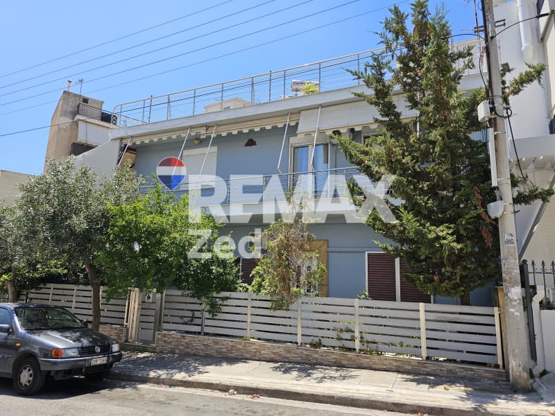 Μονοκατοικία στην Νεκροταφείο, Νίκαια — Φωτογραφία 1 από 19