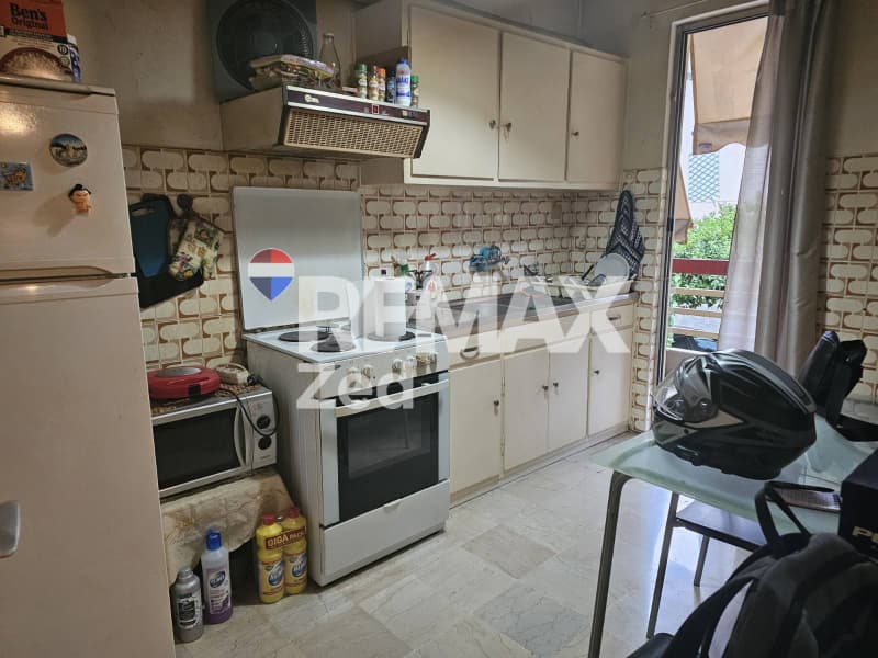 Apartment in Center, Moschato — Photo 5 of 10
