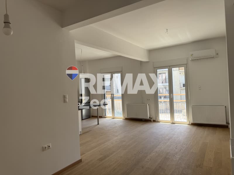 Apartment in Neo Pagkrati, Vironas — Photo 1 of 12