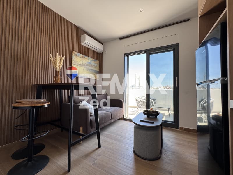 Apartment in Center, Neos Kosmos — Photo 1 of 12