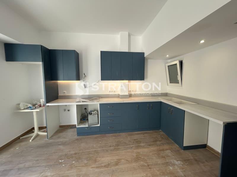 Apartment in Agios Vasileios, Piraeus — Photo 2 of 7