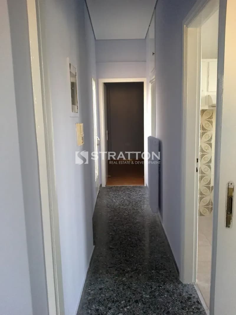 Apartment in Chatzikiriakeio, Piraeus — Photo 7 of 11