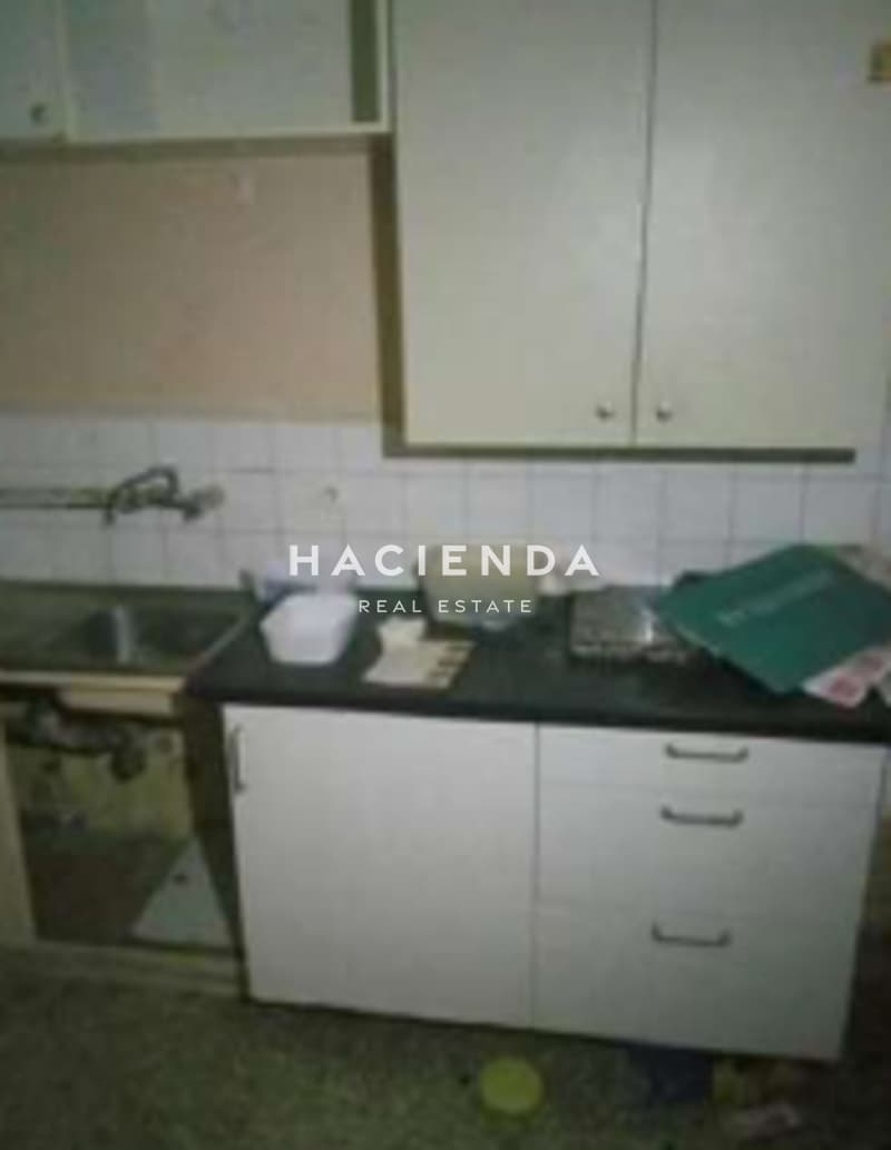 Apartment in Plateia Koliatsou, Patision - Acharnon — Photo 3 of 4