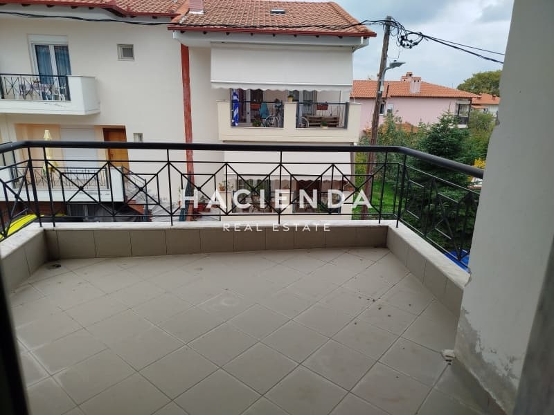 House in Center, Chortiatis — Photo 3 of 24