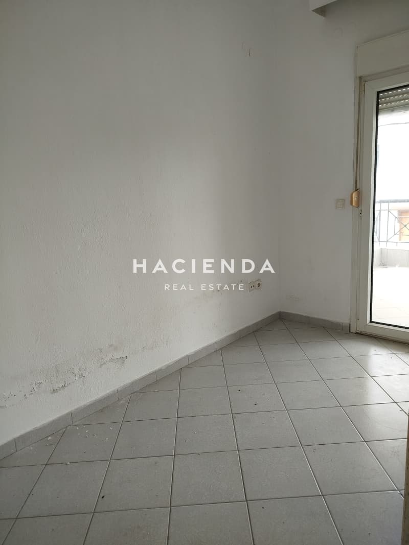 House in Center, Chortiatis — Photo 4 of 24