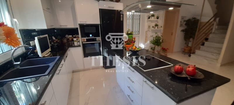 House in Galazia akti, Kalivia Thorikou — Photo 6 of 25