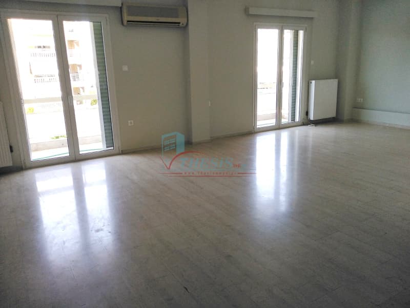 Apartment in Center, Argyroupoli — Photo 4 of 18