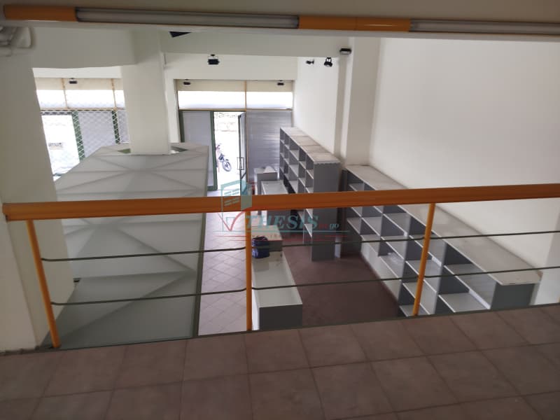 Κατάστημα στην Κέντρο, Αργυρούπολη — Φωτογραφία 6 από 12