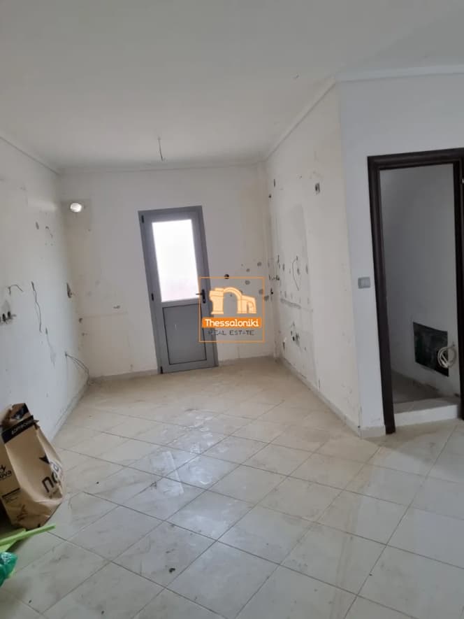 House in Center, Oreokastro — Photo 1 of 12