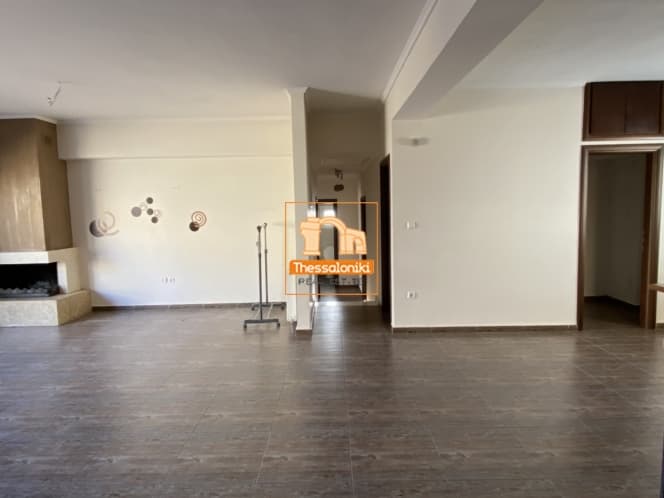 Apartment in Center, Oreokastro — Photo 3 of 25