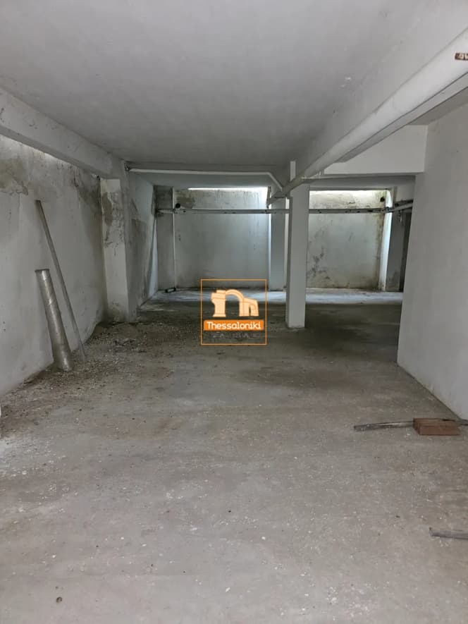 Αποθήκη στην Κέντρο, Καλαμαριά — Φωτογραφία 1 από 11